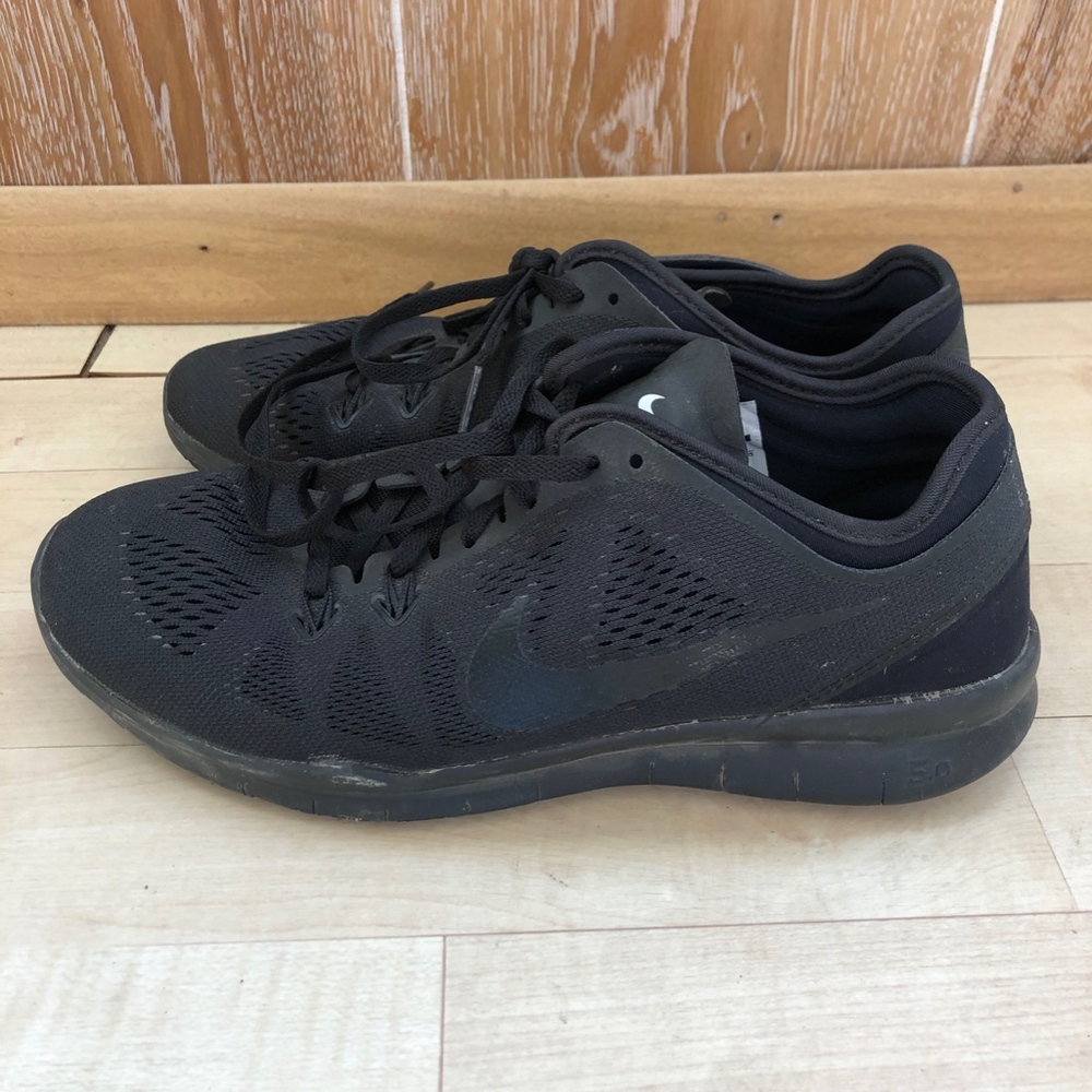 Black Nike Running Shoes Size 9